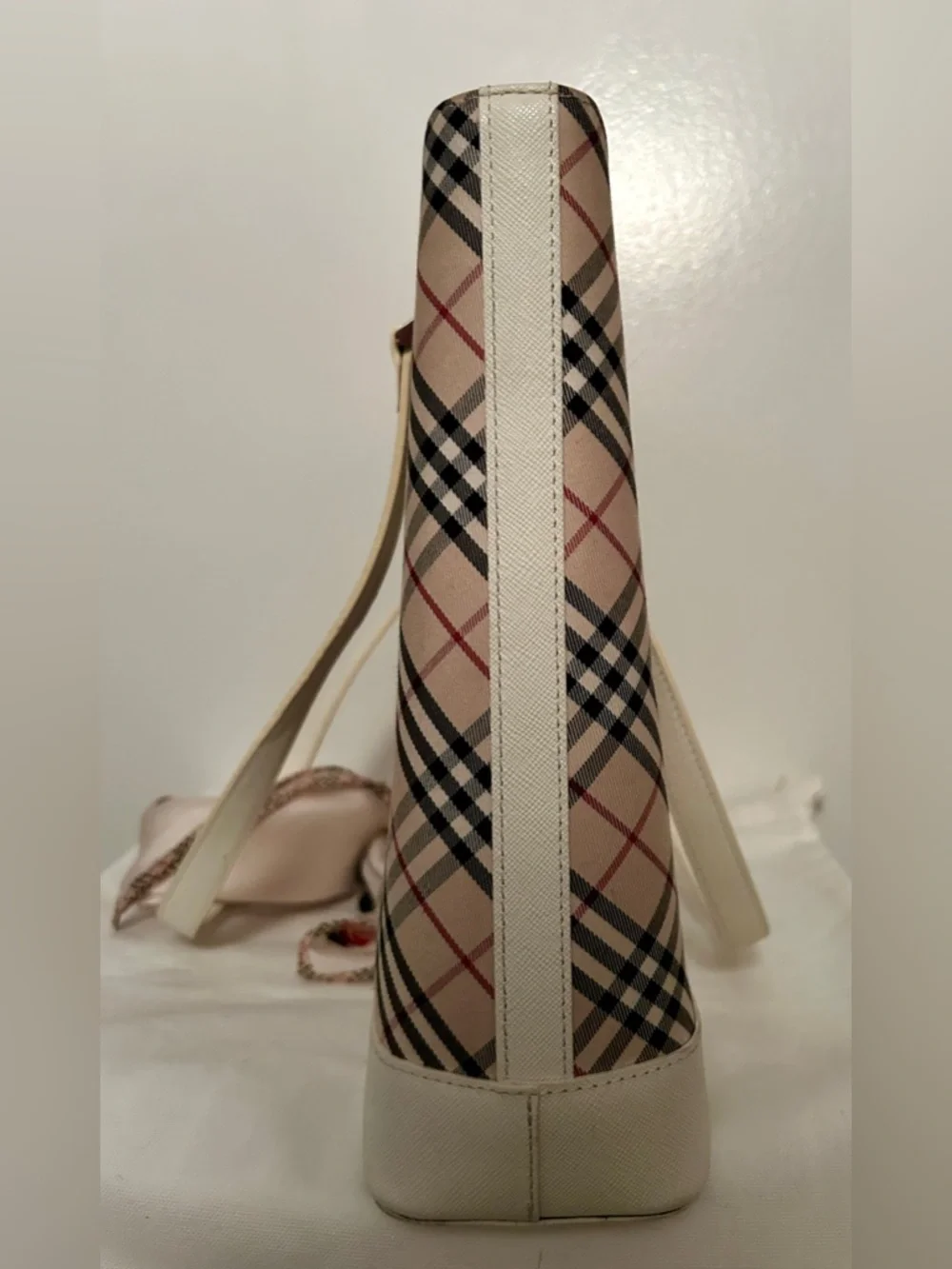 Burberry Nova Check Tote Bag with Vintage Authentic Burberry Scarf. - Picture 10 of 16